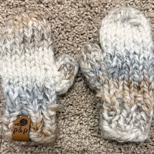 Pine & Poppy - Knit Infant Winter Mittens  - Gray and Cream Ombré